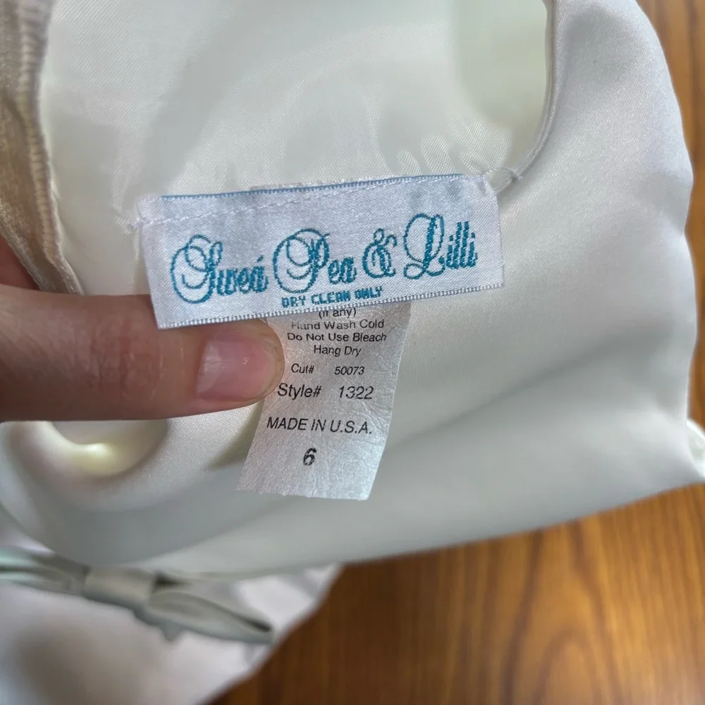 ❄️DONATING SOON! Swea Pea and lily Charming White Kids Dress with Gray Bow Sz 6 - Picture 9 of 10